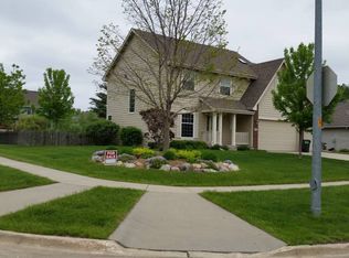 405 Timberline Dr, Polk City, IA 50226