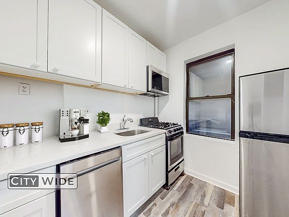 3rd image of 712 9th Ave APT 4A