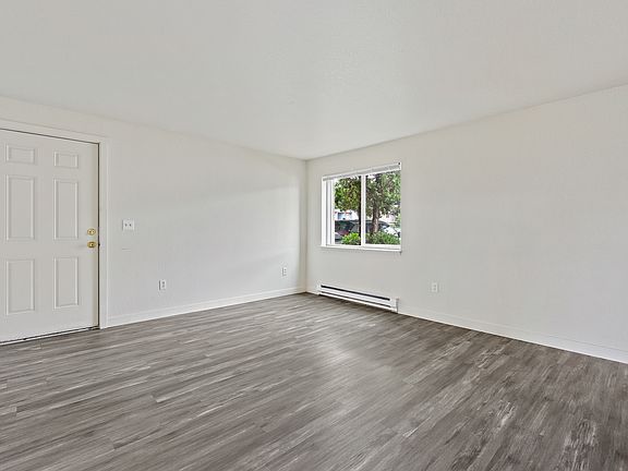5th image of 7521 10th Avenue Ct E