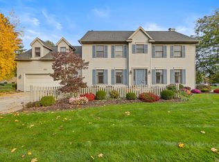 3025 Country Ct, Hudsonville, MI 49426