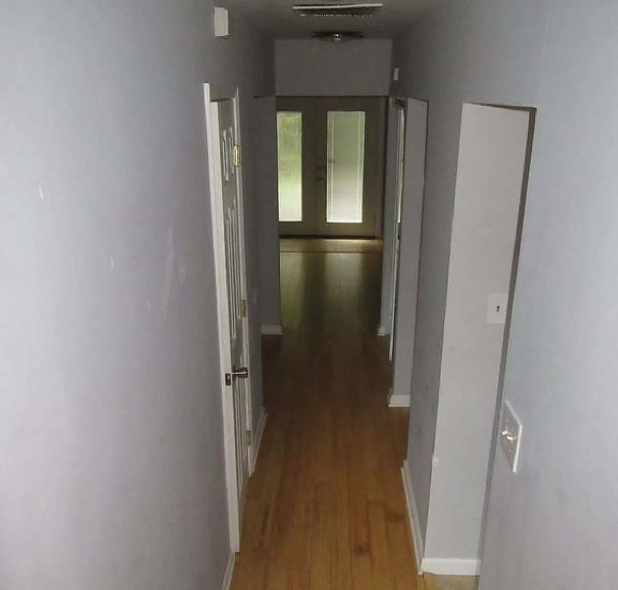 3 bed, 1.5 bath, 1380 sqft, $2,350 — Photo 3