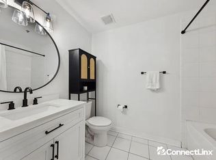 910 W Madison St APT 704, Chicago, IL
