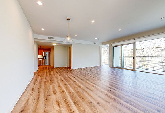 4th image of 1545 S Bentley Ave #302