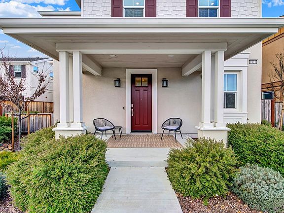 3rd image of 1821 Bautista Way