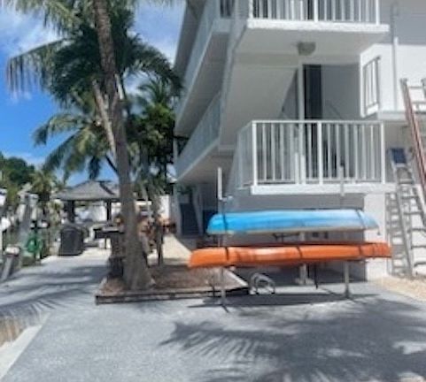 5th image of 121 Ocean Dr