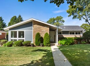 22 N Phelps Ave, Arlington Heights, IL