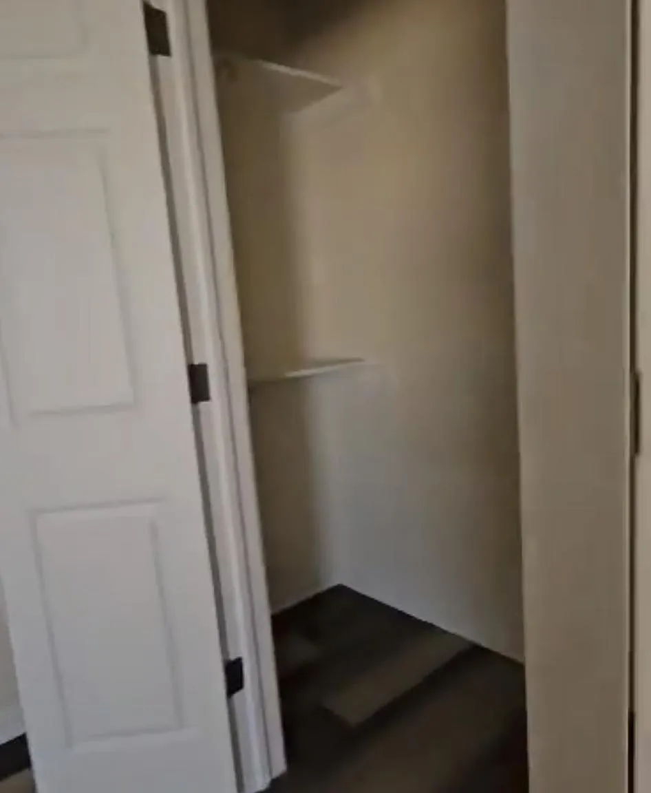 217 Dale Earnhardt Dr — Photo 4