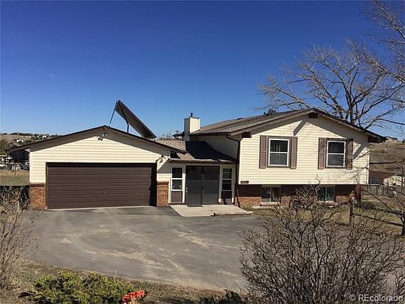 3rd image of 42136 London Dr