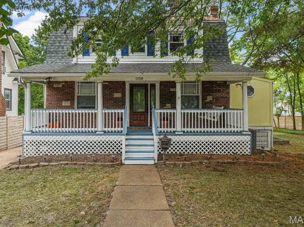 558 S Geyer Rd, Saint Louis, MO 63122