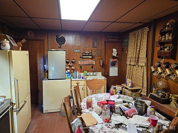 2nd image of 267 Prospect St