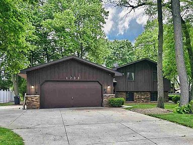 1733 Acorn Ct Menasha Wi 54952 Mls 50241073 Zillow 1733 Acorn Ct Menasha Wi 54952 Mls 50241073 Zillow