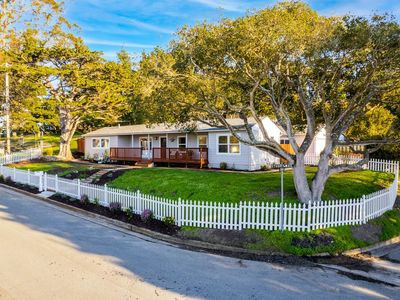 305 Stuart Ave, Pacific Grove, CA, 93950