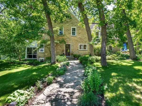 3315 Blackhawk Dr, Madison, WI 53705