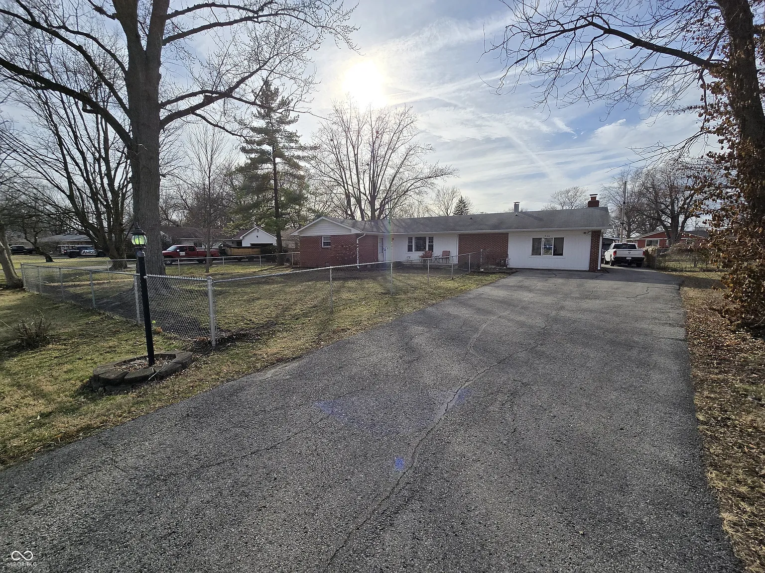 946 N Mitchner Ave photo 1