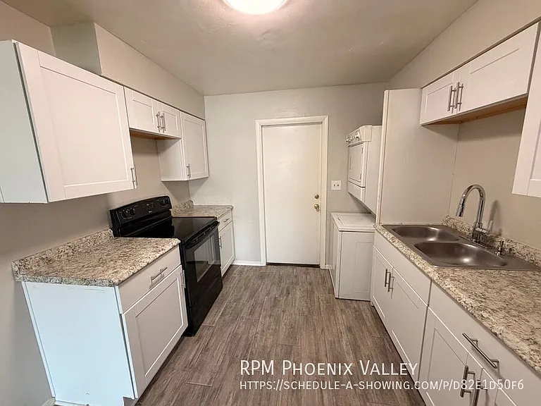 4837 E Willetta St #3 — Photo 6