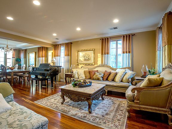 2nd image of 73 Golden Aster Ct
