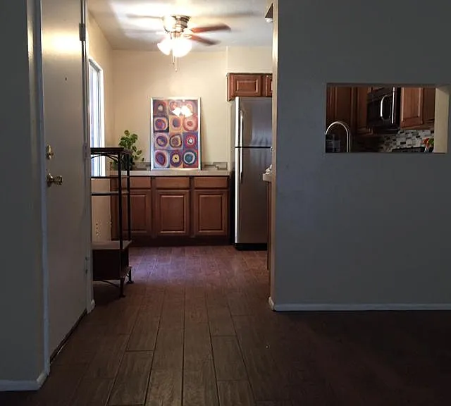 1810 E Blacklidge Dr #409 — Photo 9