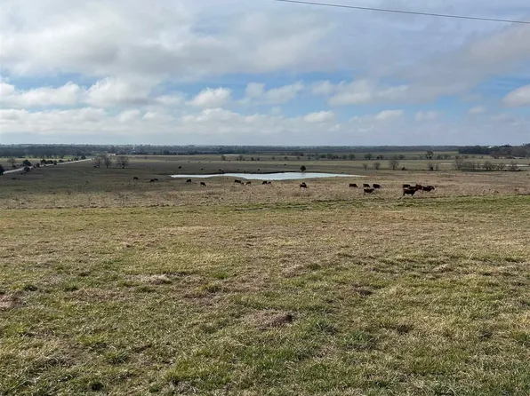 2220 Louisiana Rd, Ottawa, KS 66067