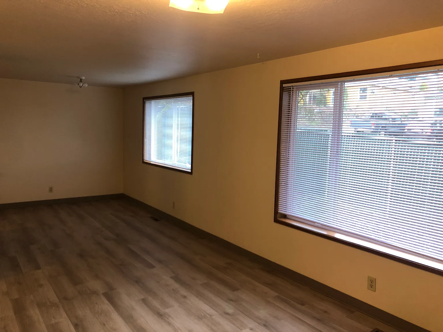 2 bed, 800 sqft, $1,595 — Photo 2
