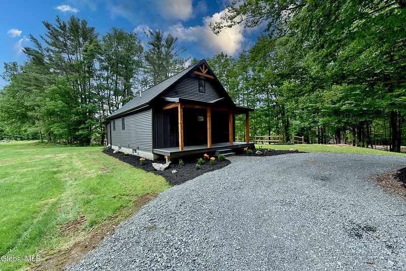 3rd image of 176 Harris Road