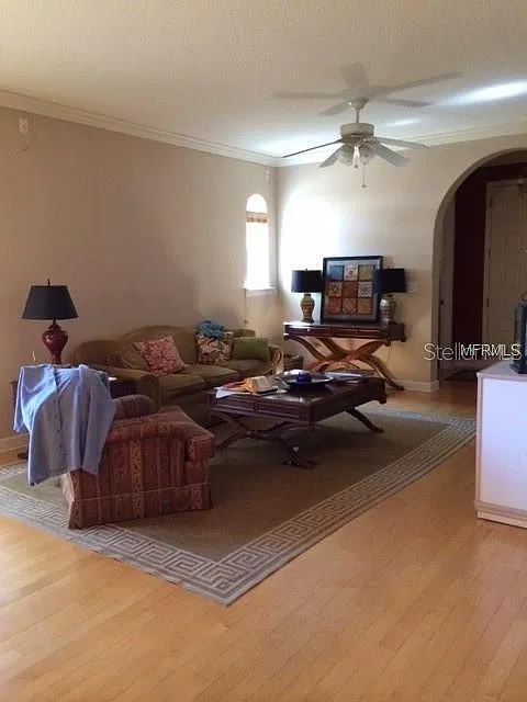 3 bed, 2.5 bath, 1920 sqft, $3,995 — Photo 3