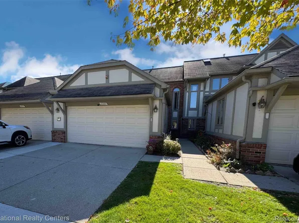 42285 Saratoga Cir, Canton, MI 48187