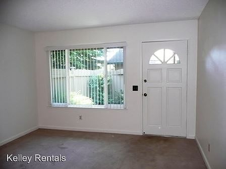 5th image of 281 Lincoln Ave