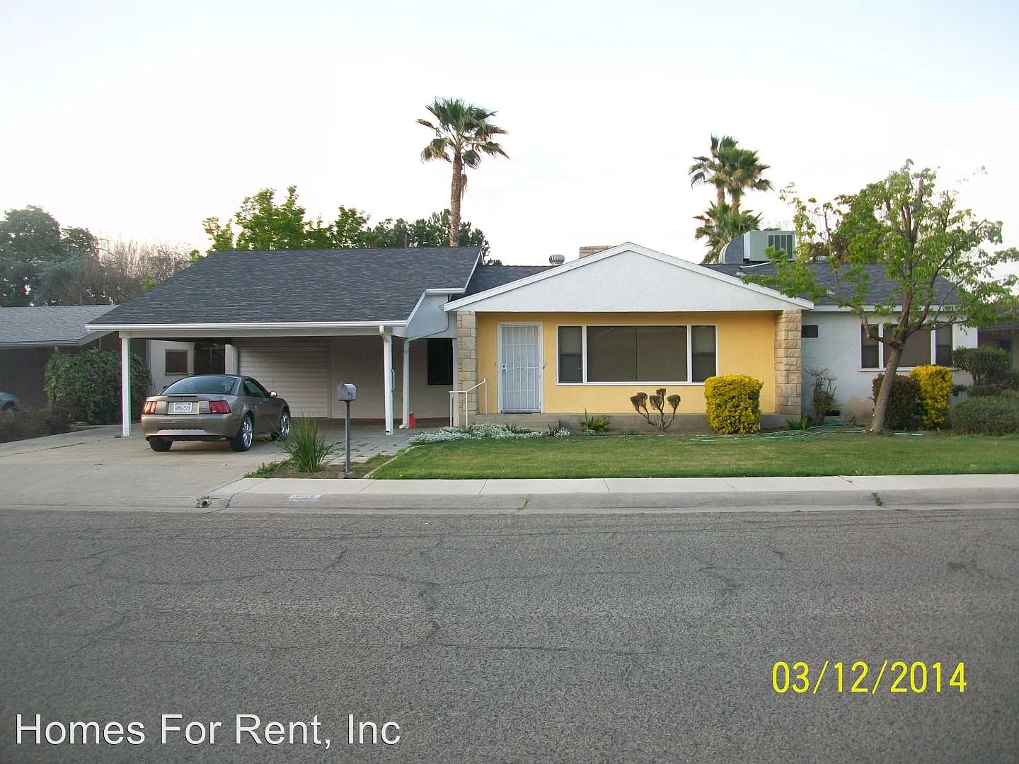 632 W Belleview Ave photo 1