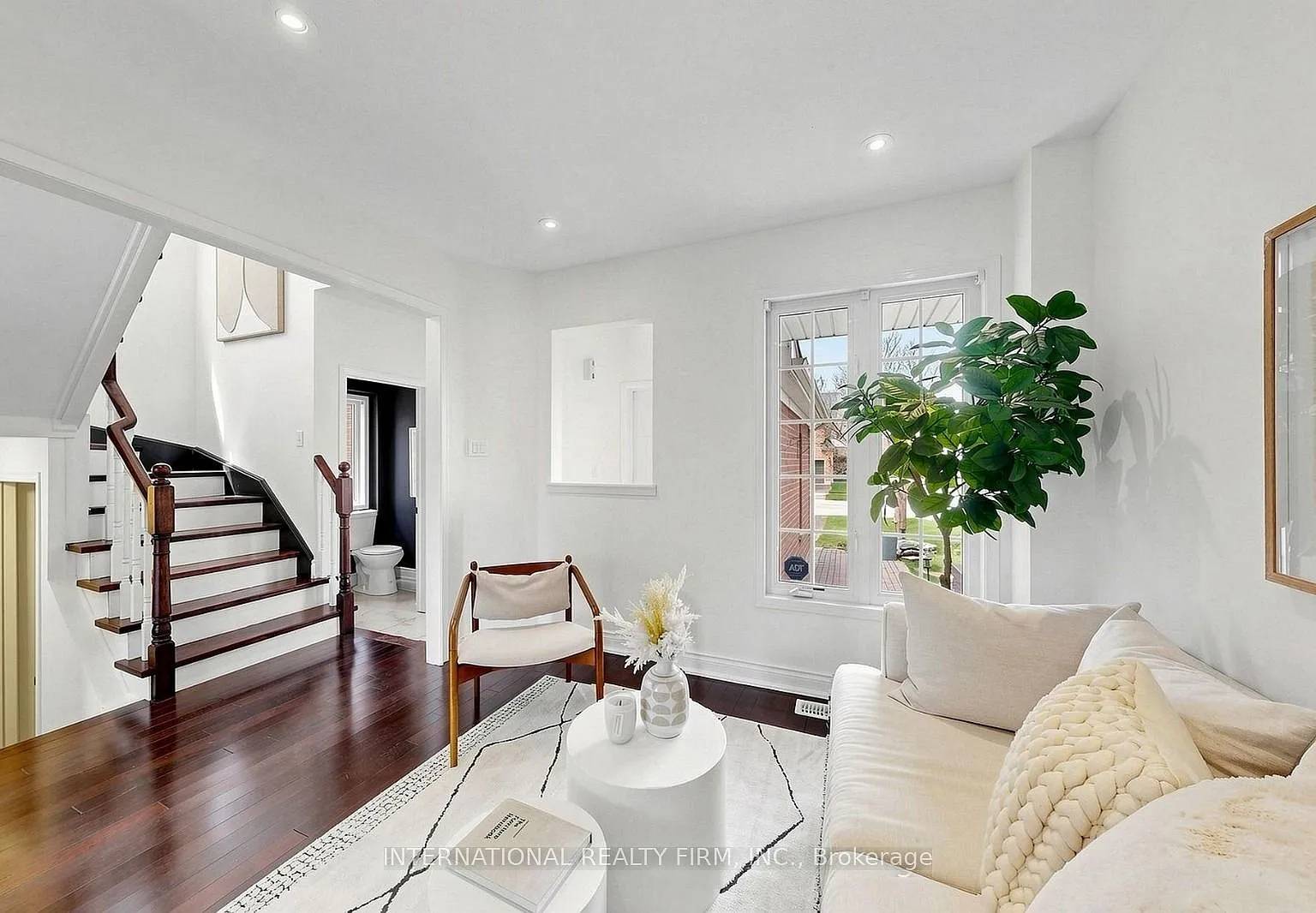 3 bed, $3,500 — Photo 3