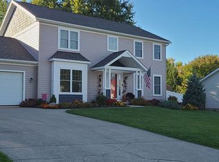 1005 Countryside Dr, Medina, OH