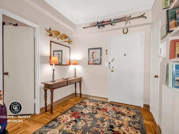 215 East 79th Street 7E image 3 of 7