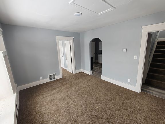 5th image of 1183 Harpster Ave