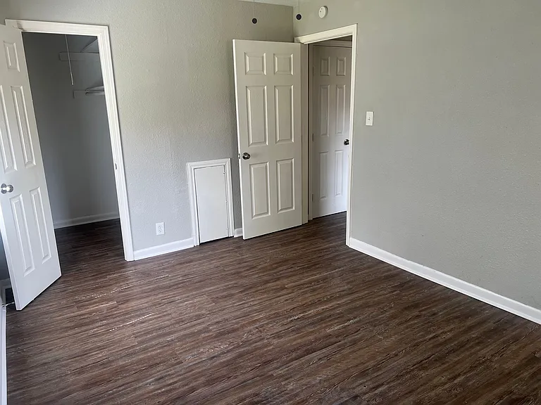 702 Lilac St — Photo 14