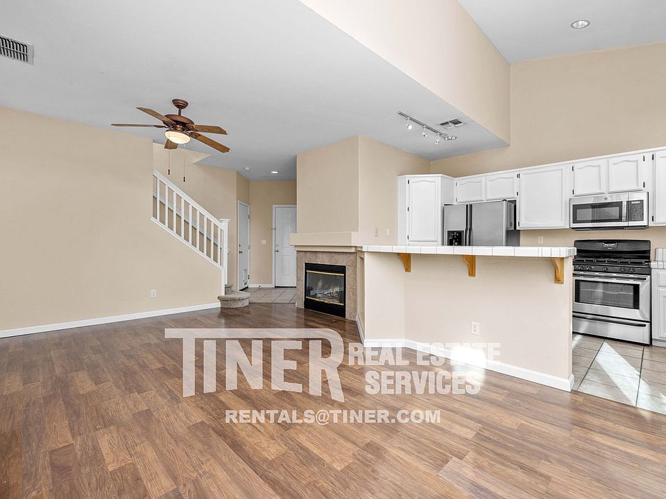 1st image of 206 Pacific Oak Ct
