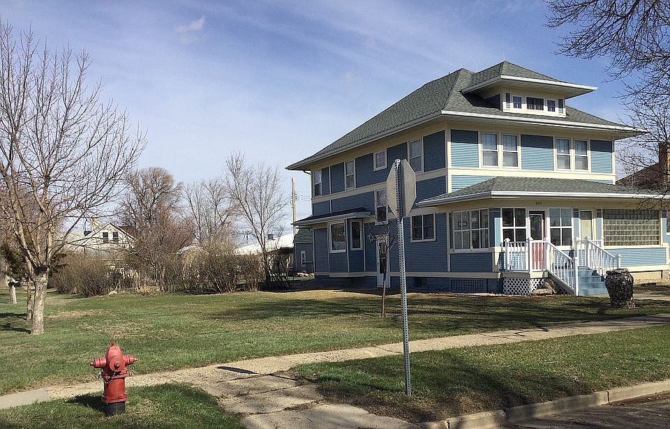 400 2nd Ave W, Lemmon, SD 57638 Zillow