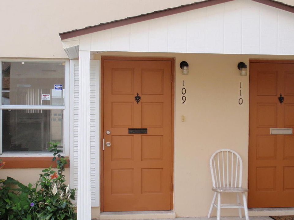 2nd image of 1600 S Palmetto Ave APT 109