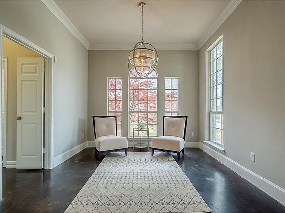5th image of 3517 Derbyshire Ct