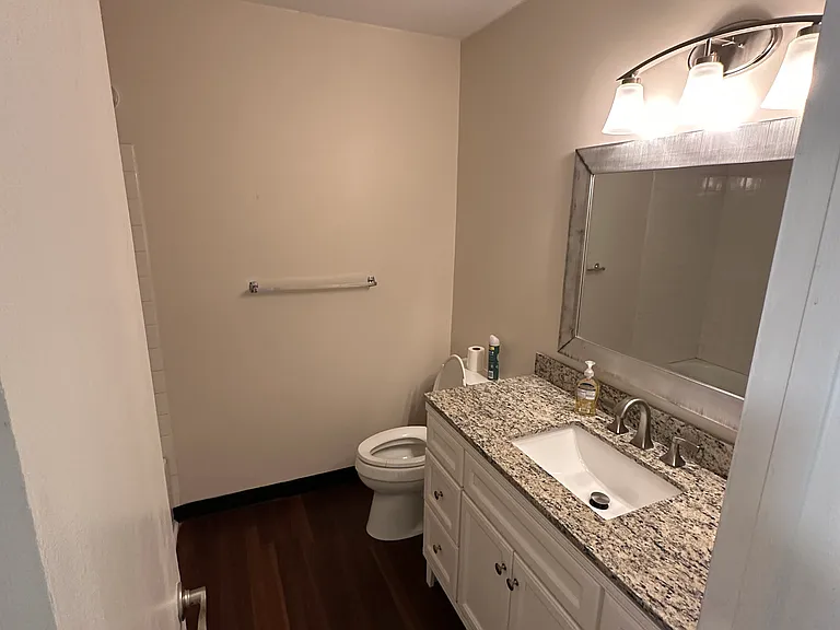 Summit House — Photo 2