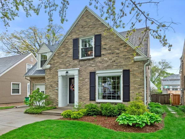 5512 North Kent AVENUE, Whitefish Bay, WI 53217