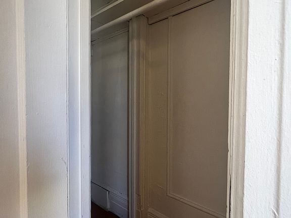 4th image of 2586 Broadway #5C