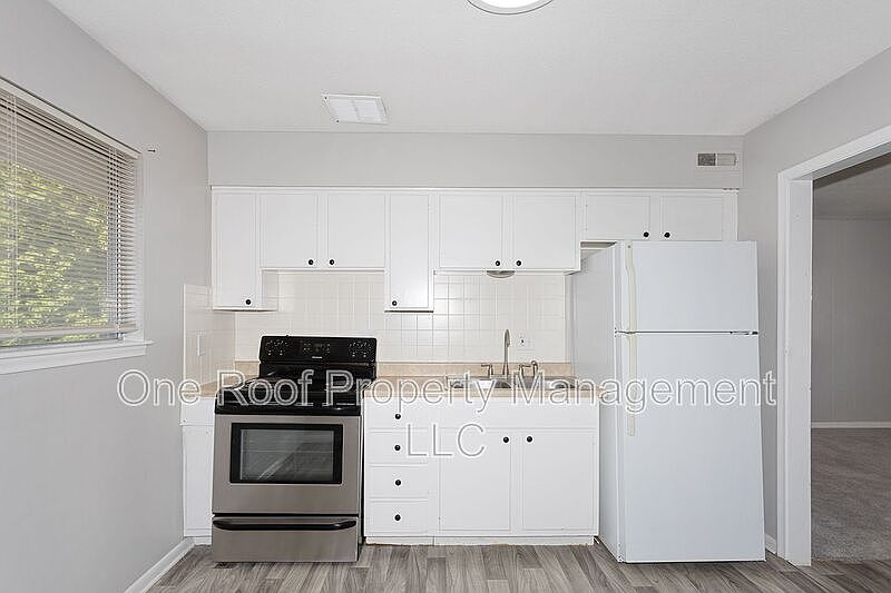1st image of 634 N 31st St Unit 1