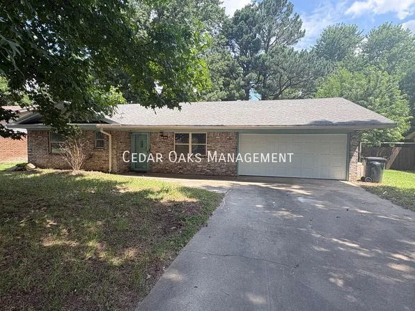 2502 Trudi Pl, Springdale, AR 72762