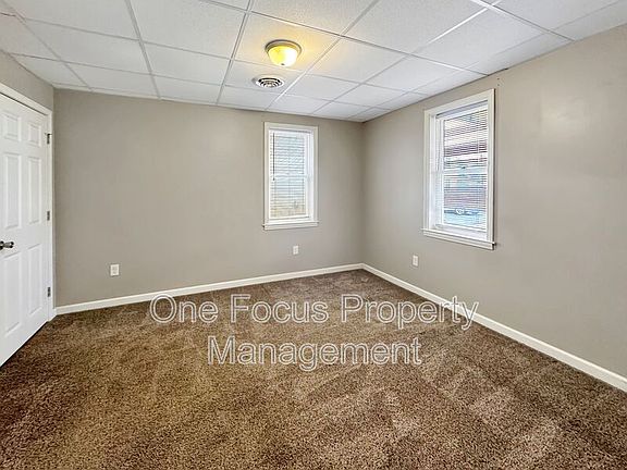 3rd image of 476 W Main St