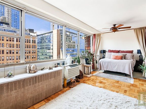 2nd image of 430 W 34th St APT 16K