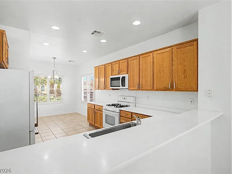 2108 Mardela Springs Ct — Photo 7