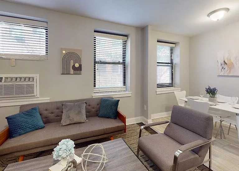 Lennox Apartments — Photo 1