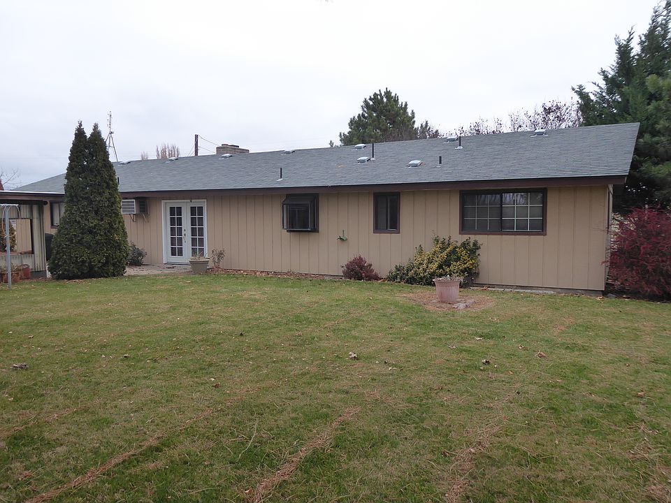 2nd image of 1030 Cheyne Rd