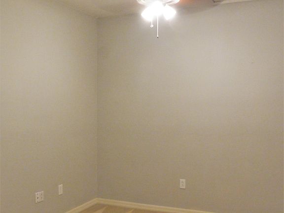 3rd image of 1104 Sleepy Oak Dr