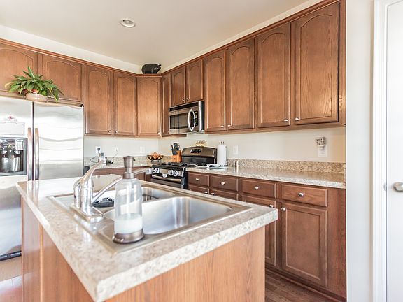 5th image of 15417 Rosemont Manor Drive
