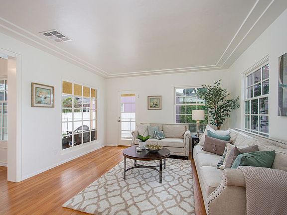 2nd image of 4671 Lenore Dr